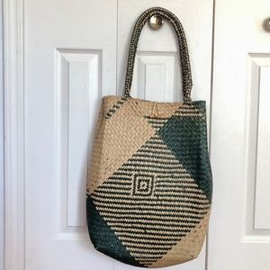 Handwoven large raffia straw tote bag